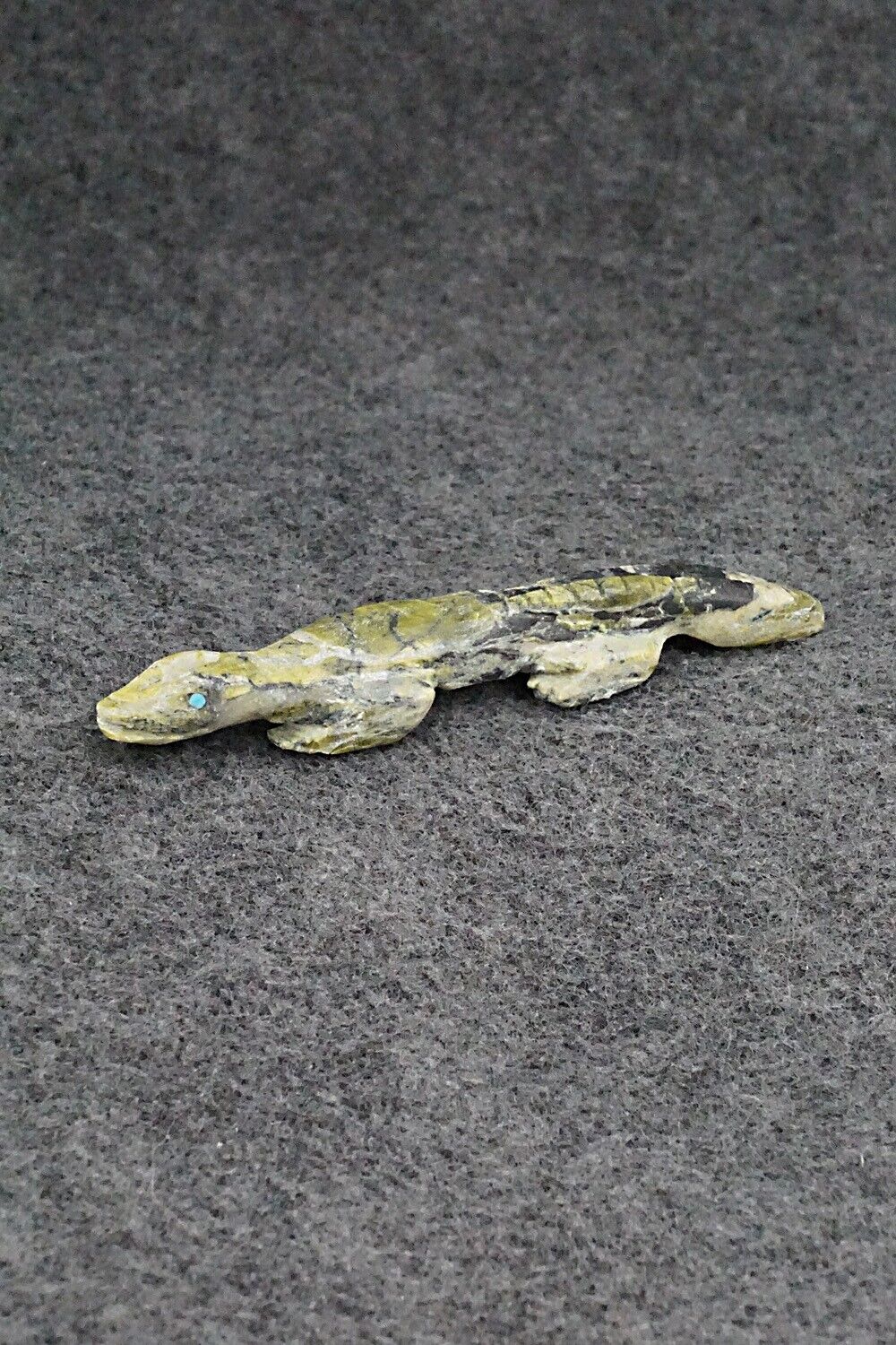Lizard Zuni Fetish Carving - Lindsey Cheama