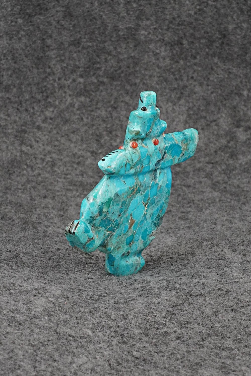 Bear Zuni Fetish Carving - Claudia Peina