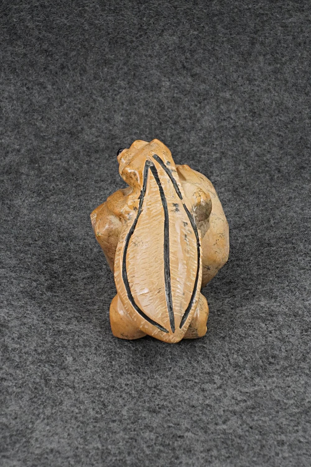 Badger Zuni Fetish Carving - Freddie Leekya