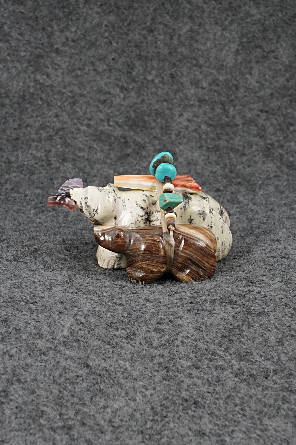 Bear Zuni Fetish Carving - Daisy Rose Leonard