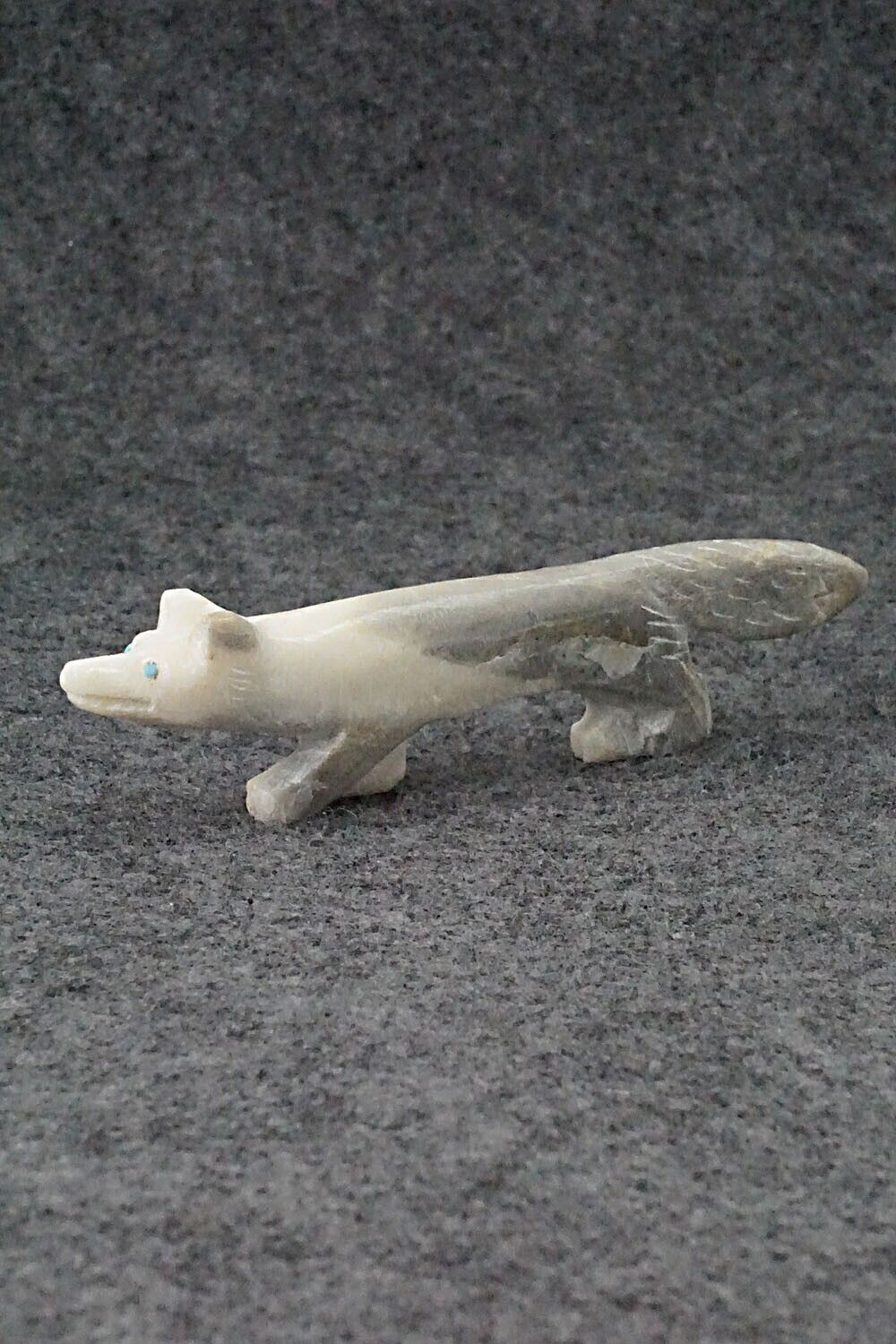 Wolf Zuni Fetish Carving - Cody Nastacio