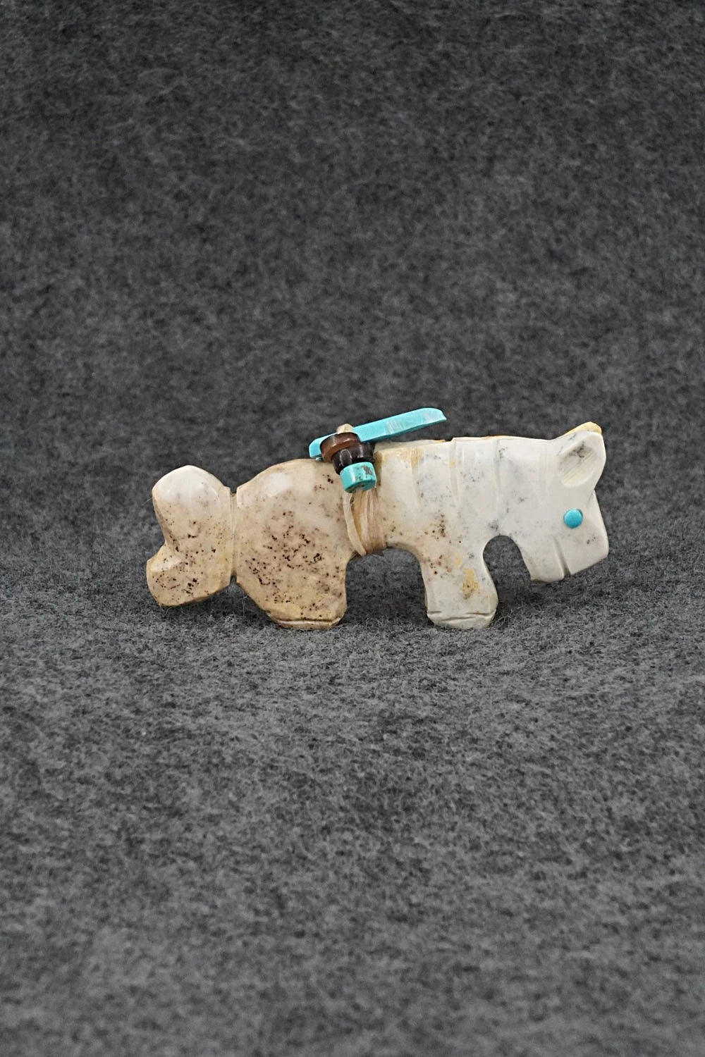 Horse Zuni Fetish Carving - Danette Laate
