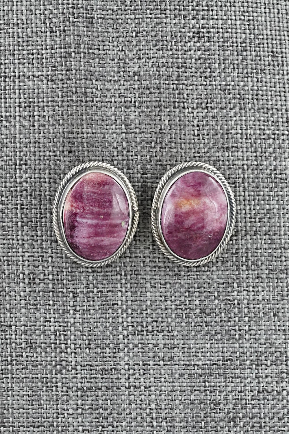 Spiny Oyster & Sterling Silver Necklace and Earrings Set - Paul Livingston