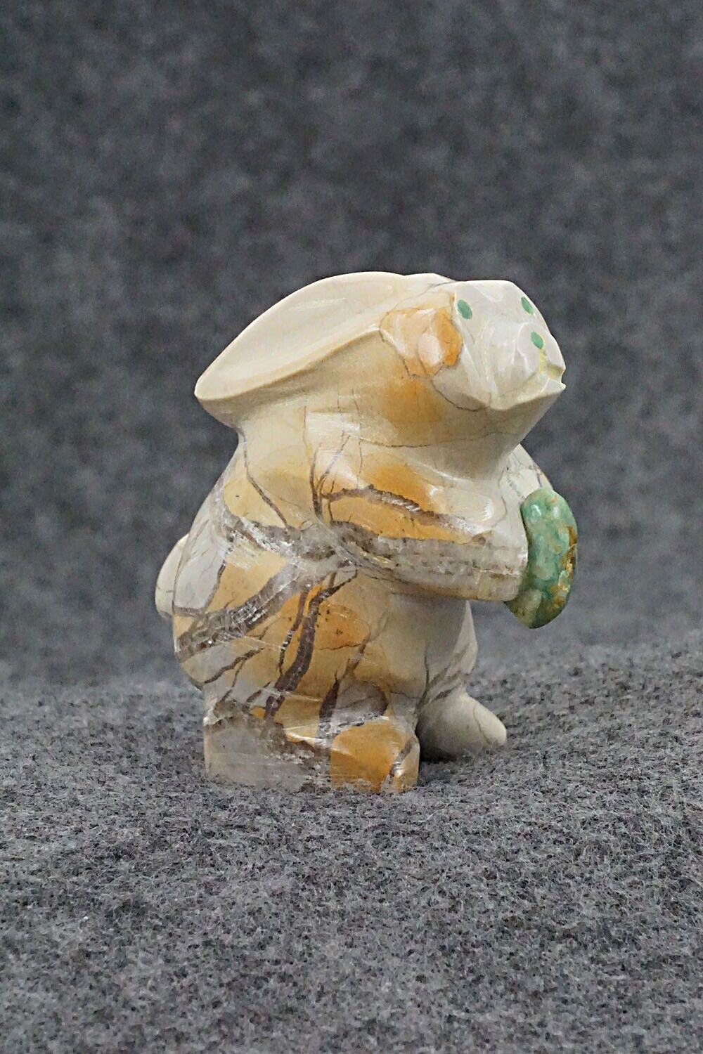 Rabbit Zuni Fetish Carving - Enrike Leekya