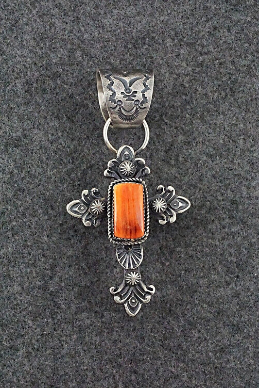 Spiny Oyster and Sterling Silver Pendant - Eva Billah