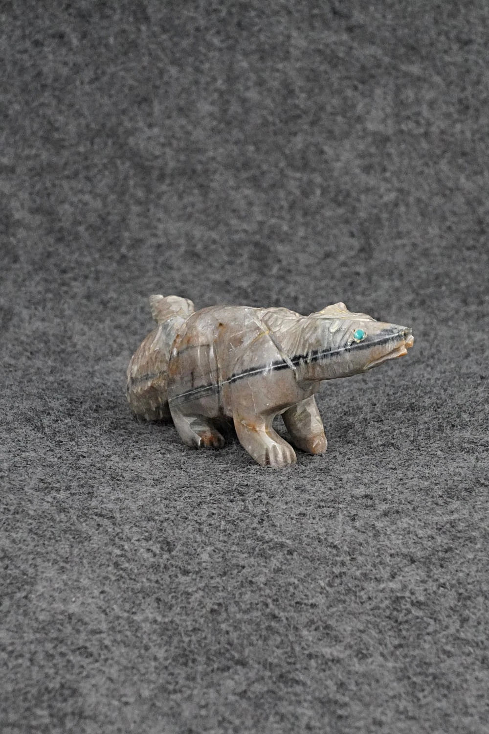 Wolf Zuni Fetish Carving - Scotty Gennett