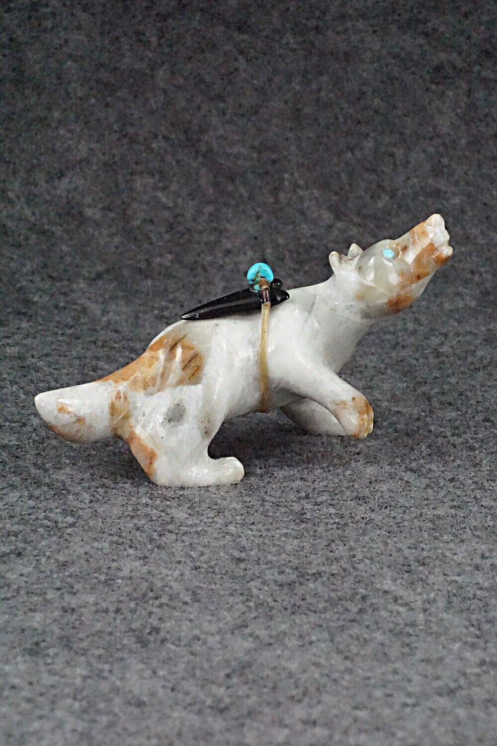 Wolf Zuni Fetish Carving - Albert Eustace