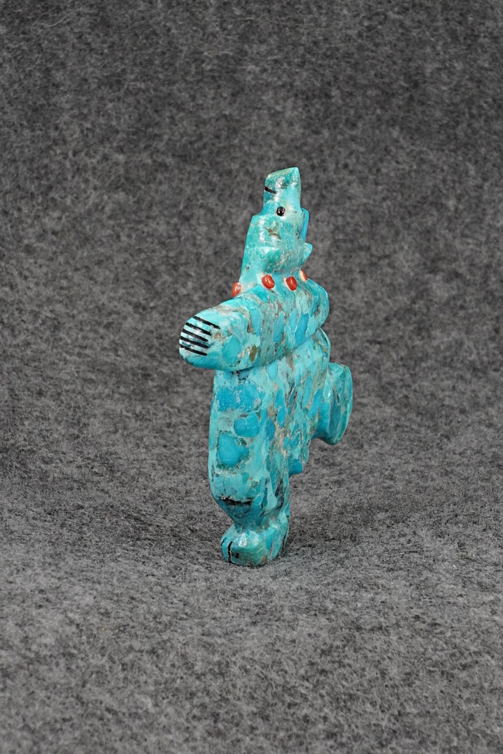 Bear Zuni Fetish Carving - Claudia Peina