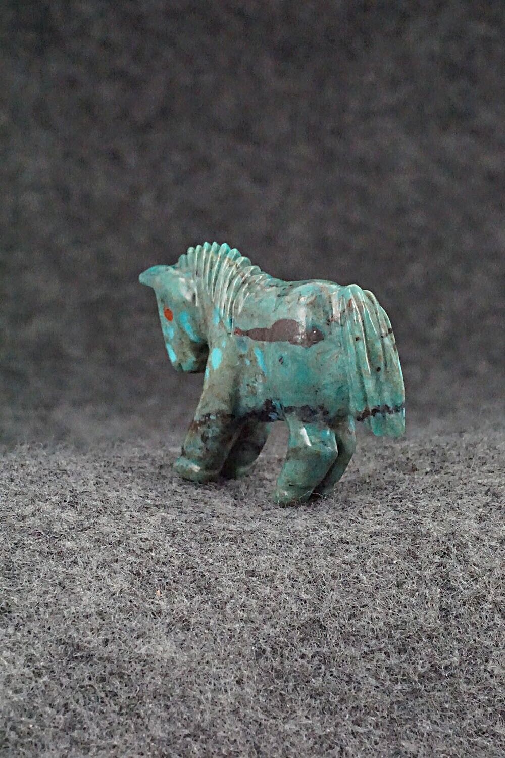 Horse Zuni Fetish Carving - Andres Quandelacy