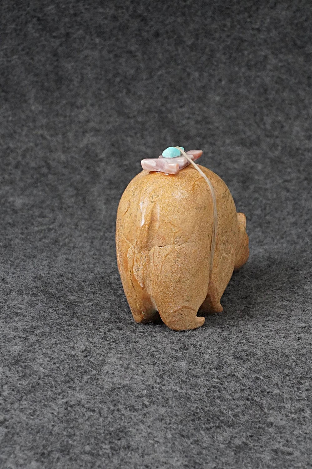 Bear Zuni Fetish Carving - Freddie Leekya