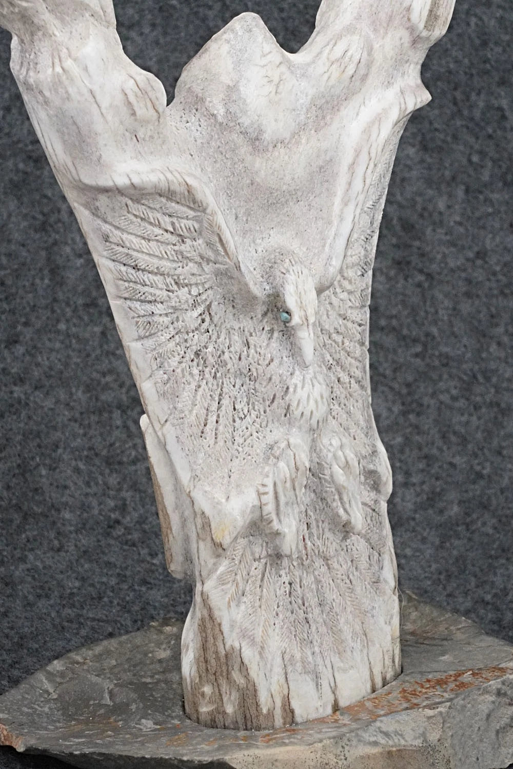 Eagle Zuni Fetish Carving - Terrance Panteah