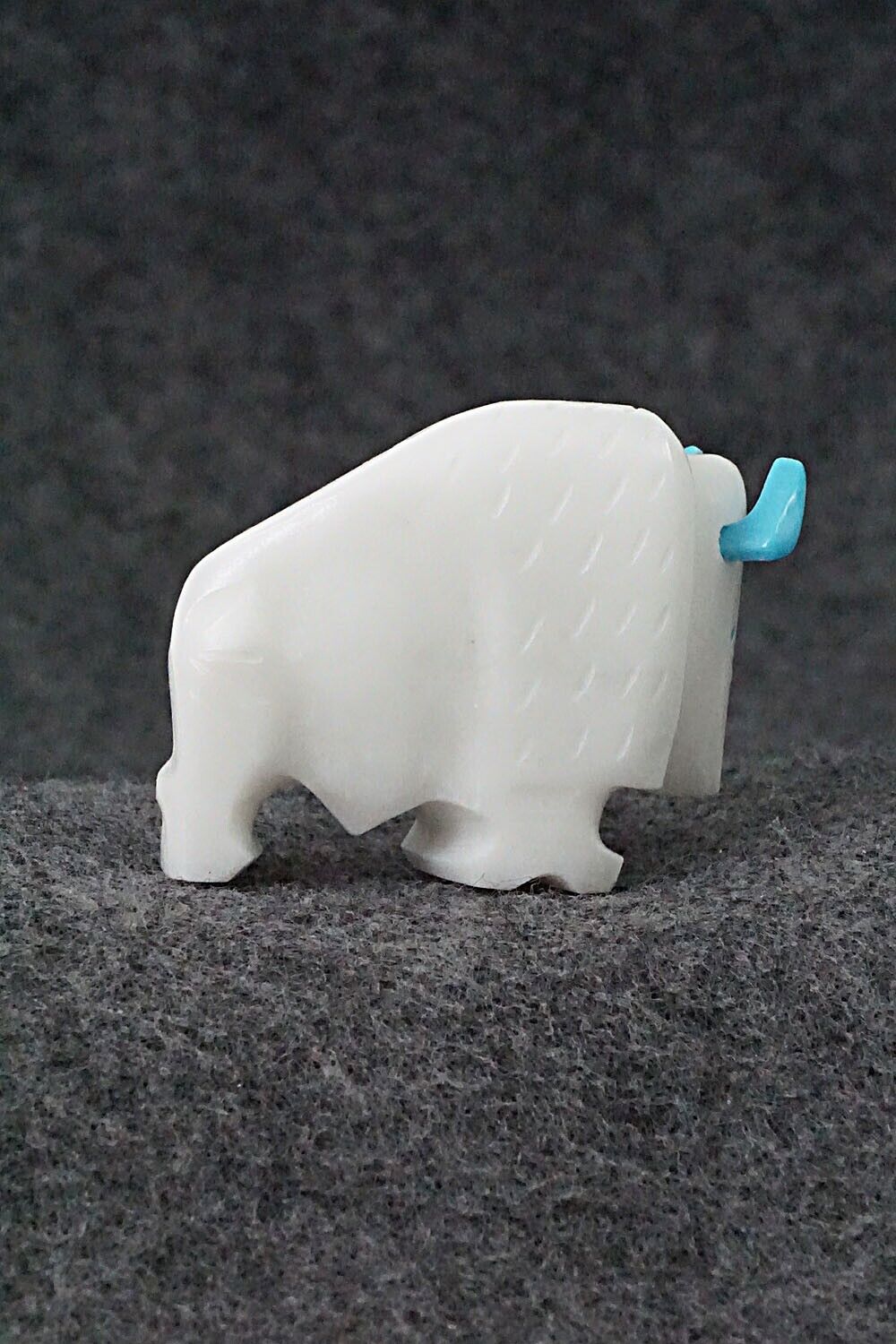 Buffalo Zuni Fetish Carving - Todd Etsate