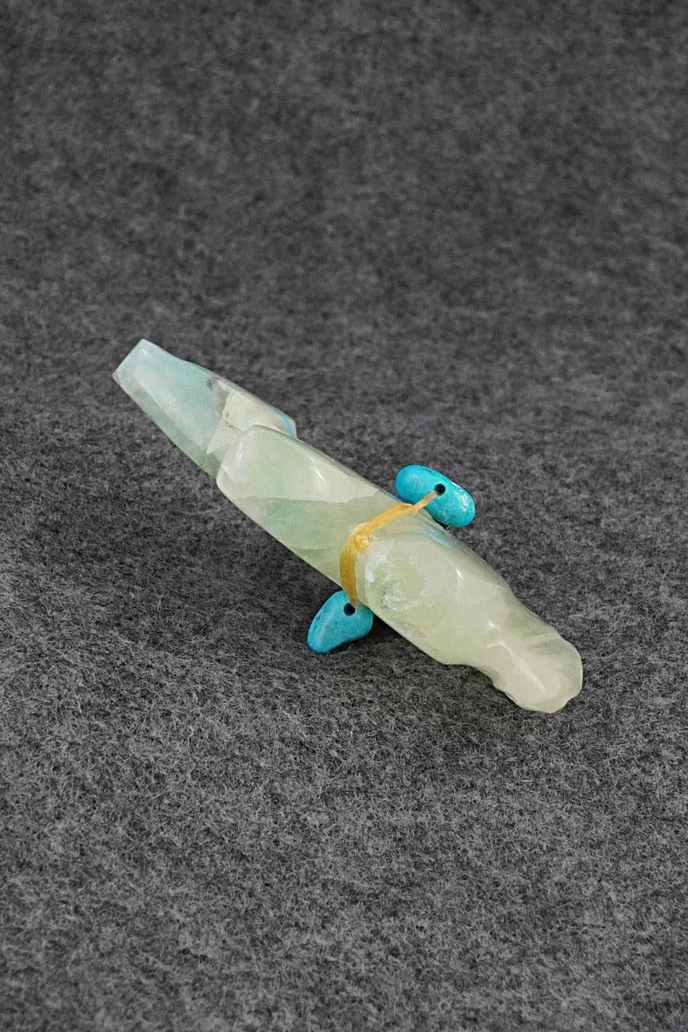 Wolf Zuni Fetish Carving - Rodney Laiwakete