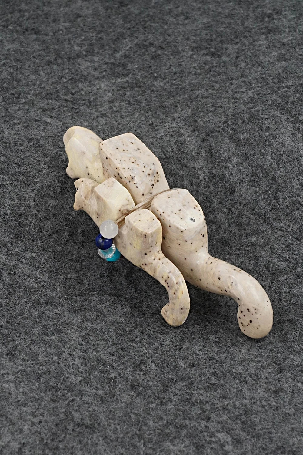 Mountain Lions Zuni Fetish Carving - Cheryl Beyuka