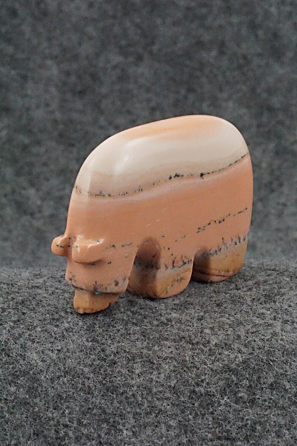 Bear Zuni Fetish Carving - Reynold Lunasee