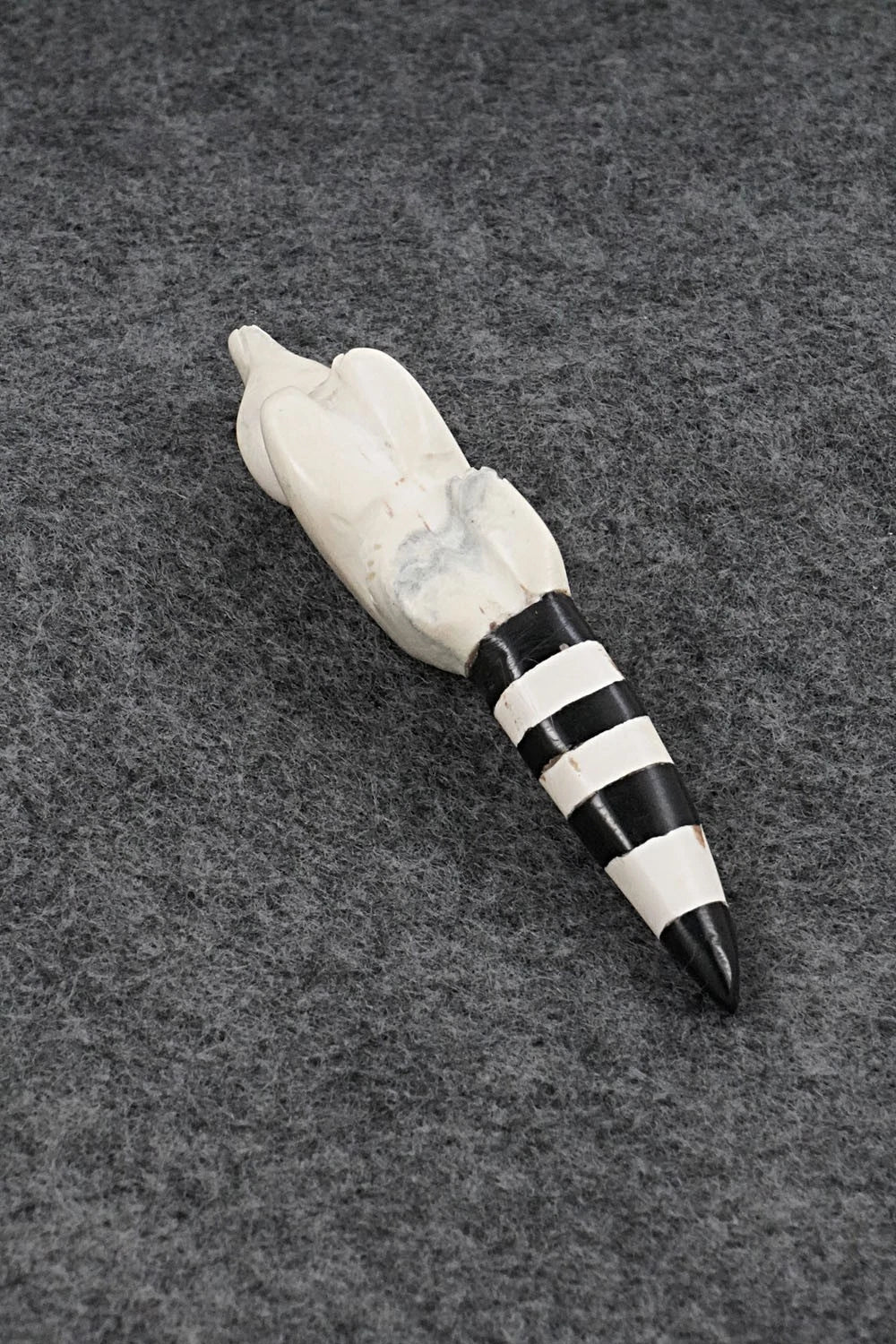 Raccoon Zuni Fetish Carving - Justin Red Elk