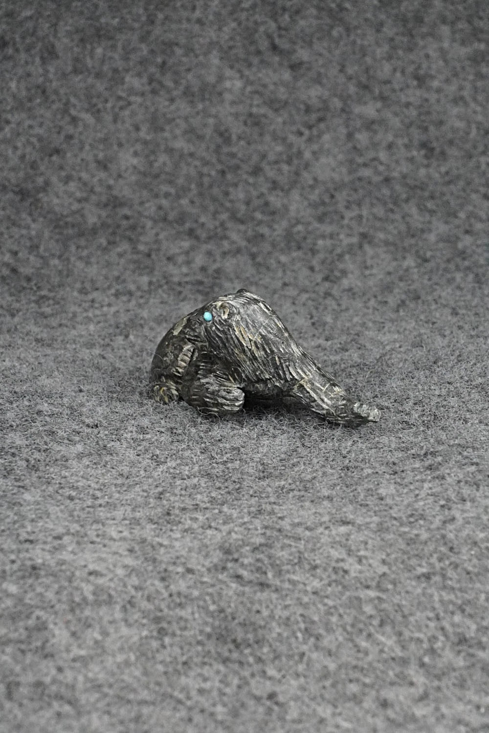 Mountain Lion Zuni Fetish Carving - Lance Cheama