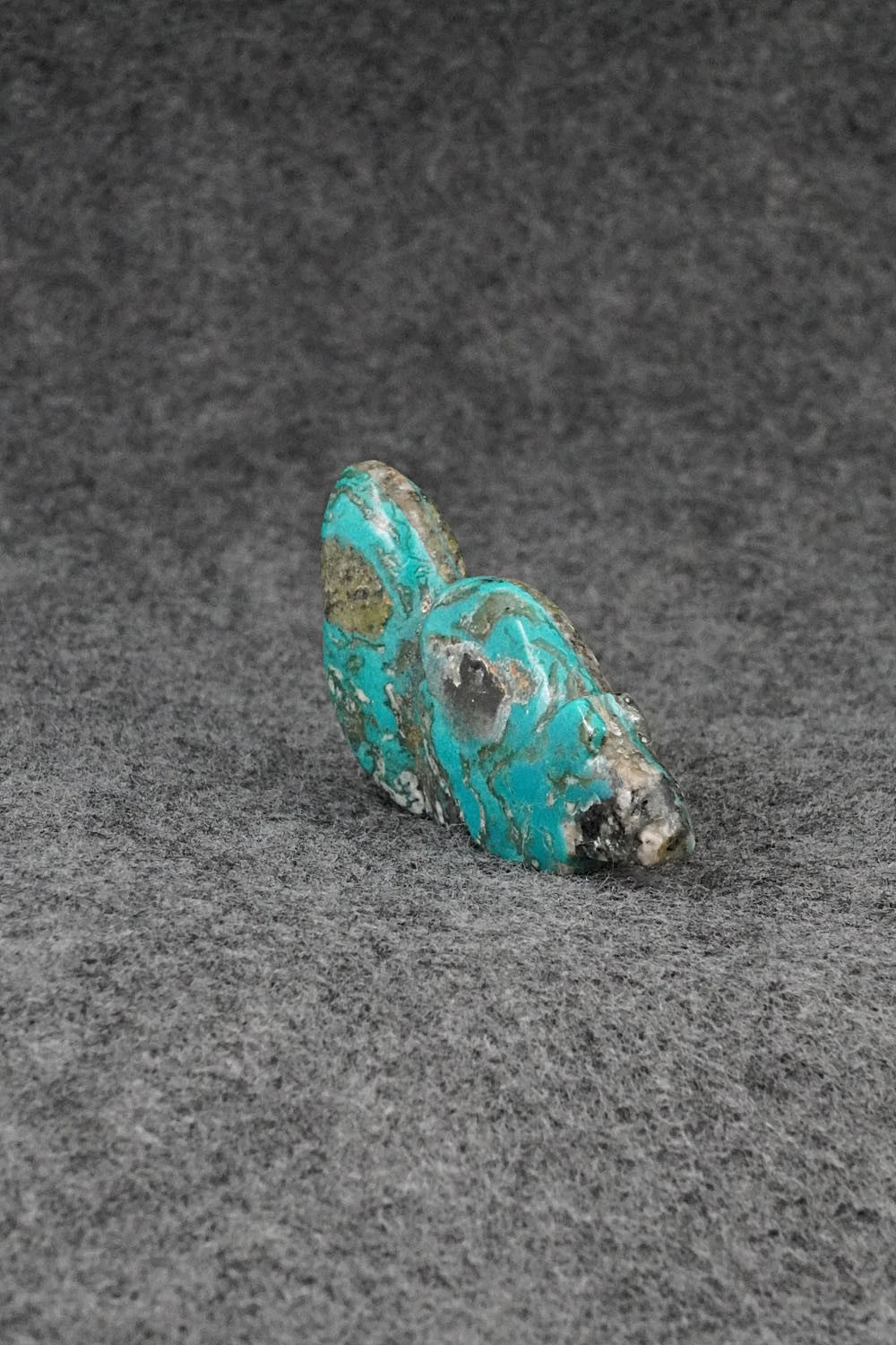 Fox Zuni Fetish Carving - Abby Panteah Quam