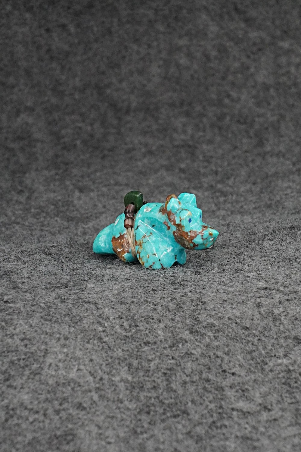 Bear Zuni Fetish Carving - Benina Kallestewa