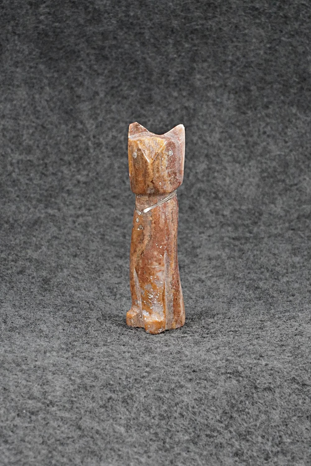 Cat Zuni Fetish Carving - Kenny Chavez