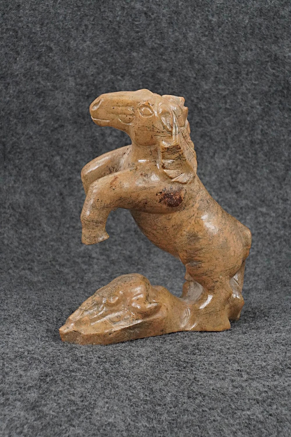 Horse Zuni Fetish Carving - Terrance Panteah