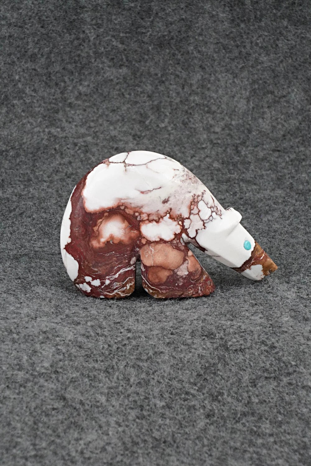 Bear Zuni Fetish Carving - Ronnie Lunasee