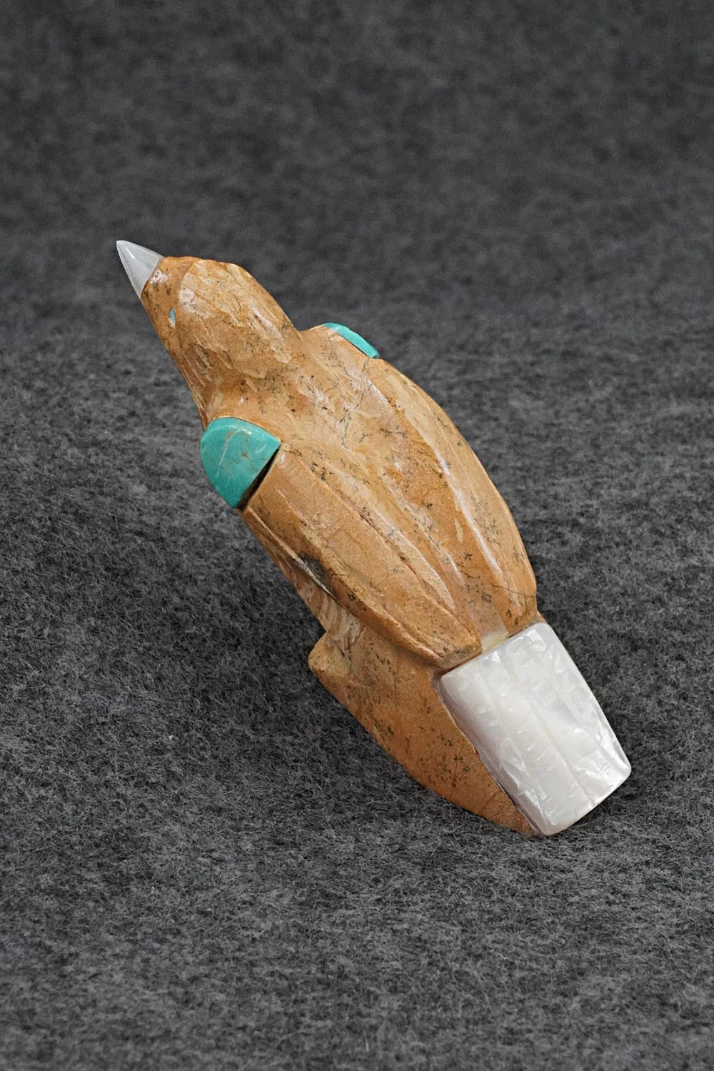 Bird Zuni Fetish Carving - Freddie Leekya