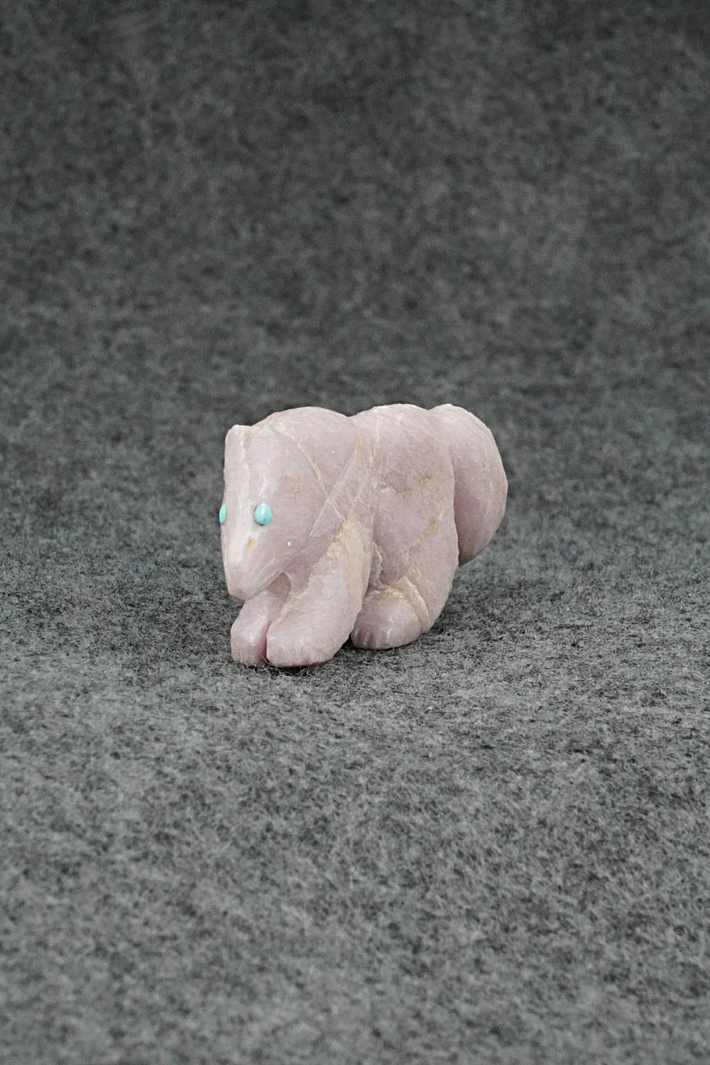 Wolf Zuni Fetish Carving - Jonas Hustito
