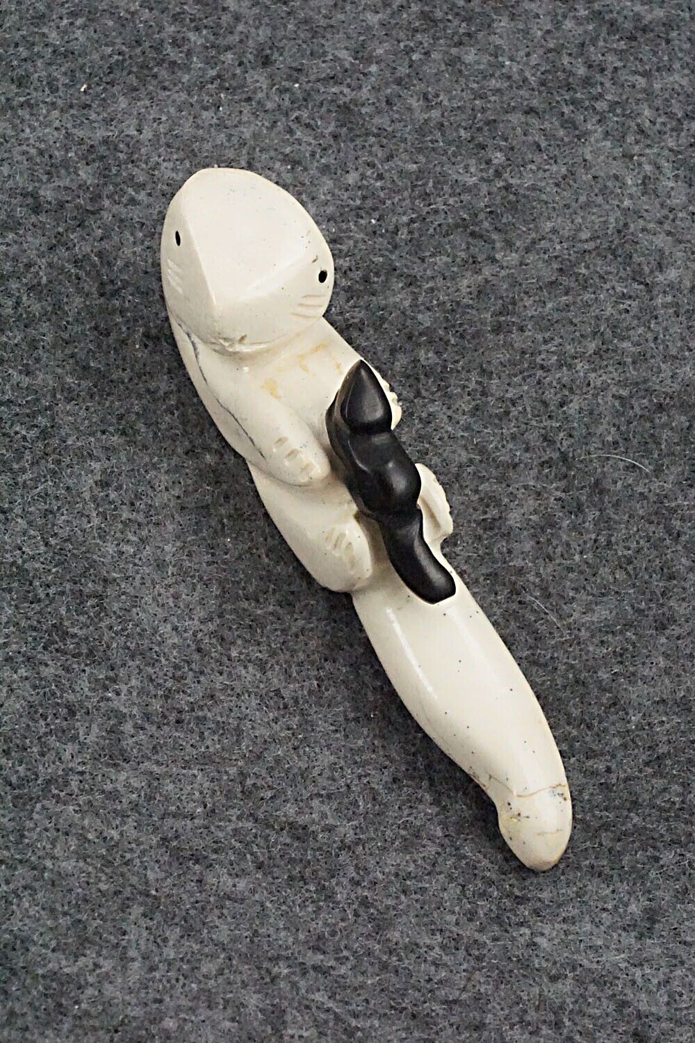 Otter with Pup Zuni Fetish Carving - Justin Red Elk