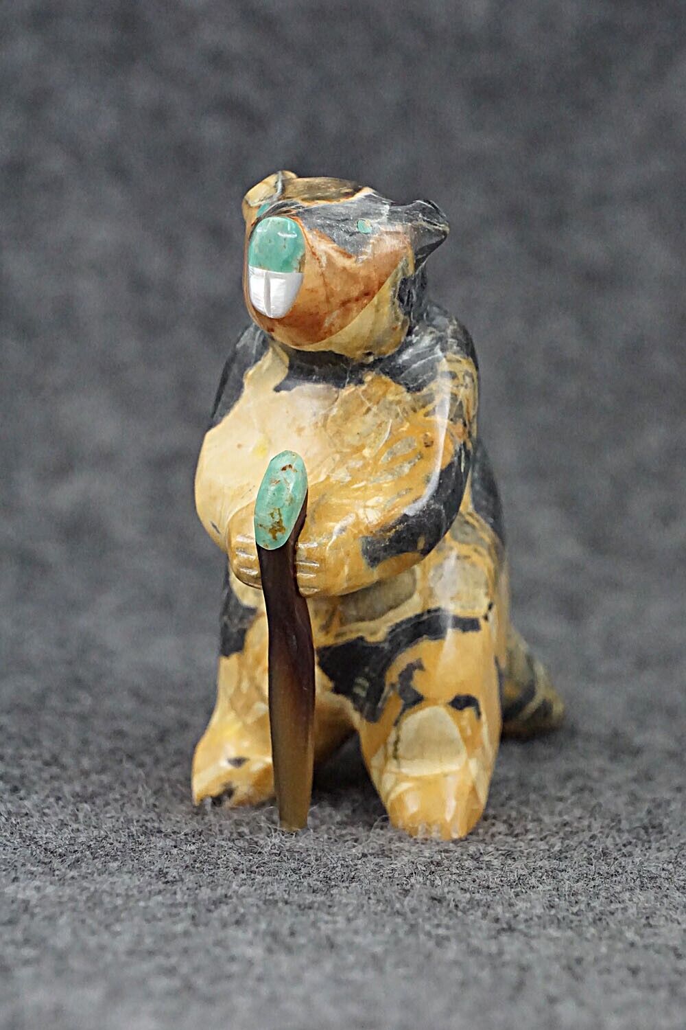 Beaver Zuni Fetish Carving - Enrike Leekya