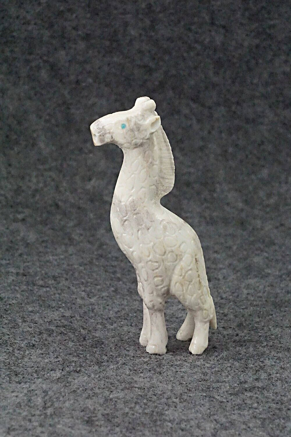 Giraffe Zuni Fetish Carving - Maxx Laate