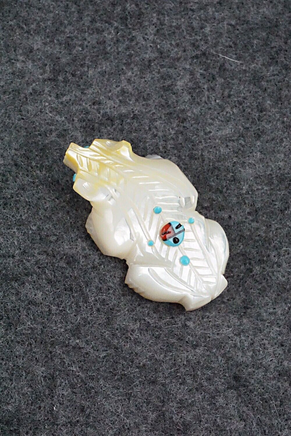 Badger Zuni Fetish Carving - Danette Laate