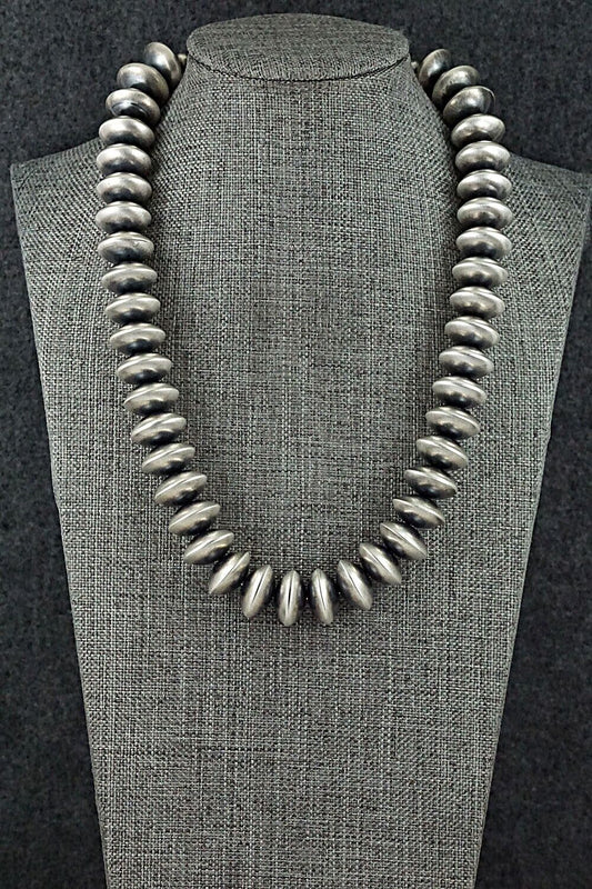 Sterling Silver Navajo Pearl Necklace 18" - Bryannen Halwood