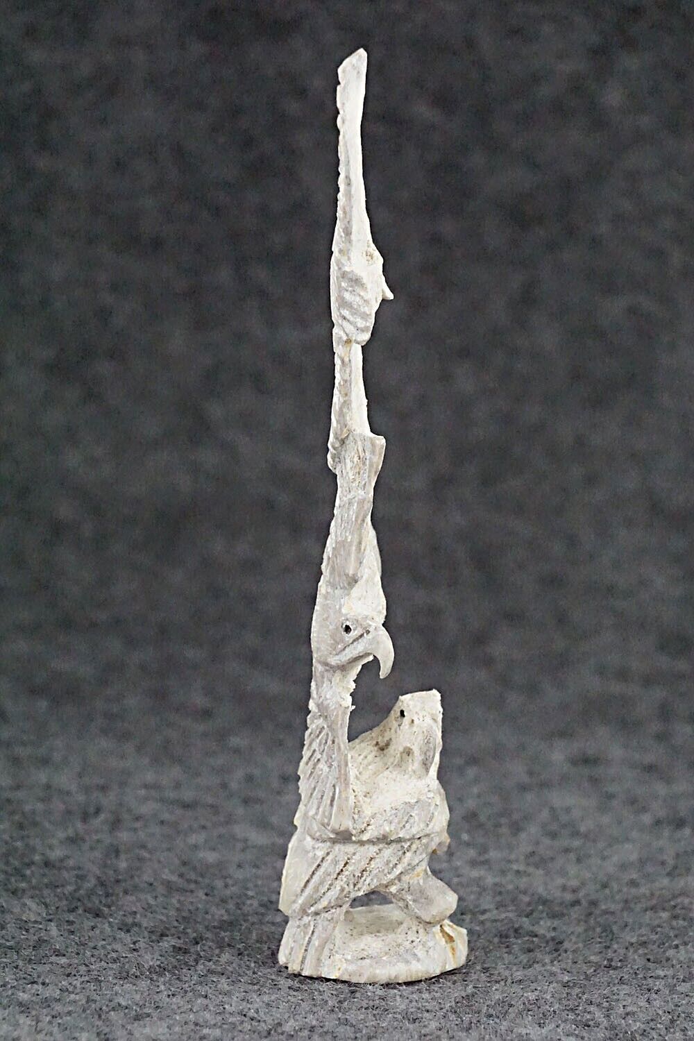 Eagles Zuni Fetish Carving - Lewis Malie Jr.