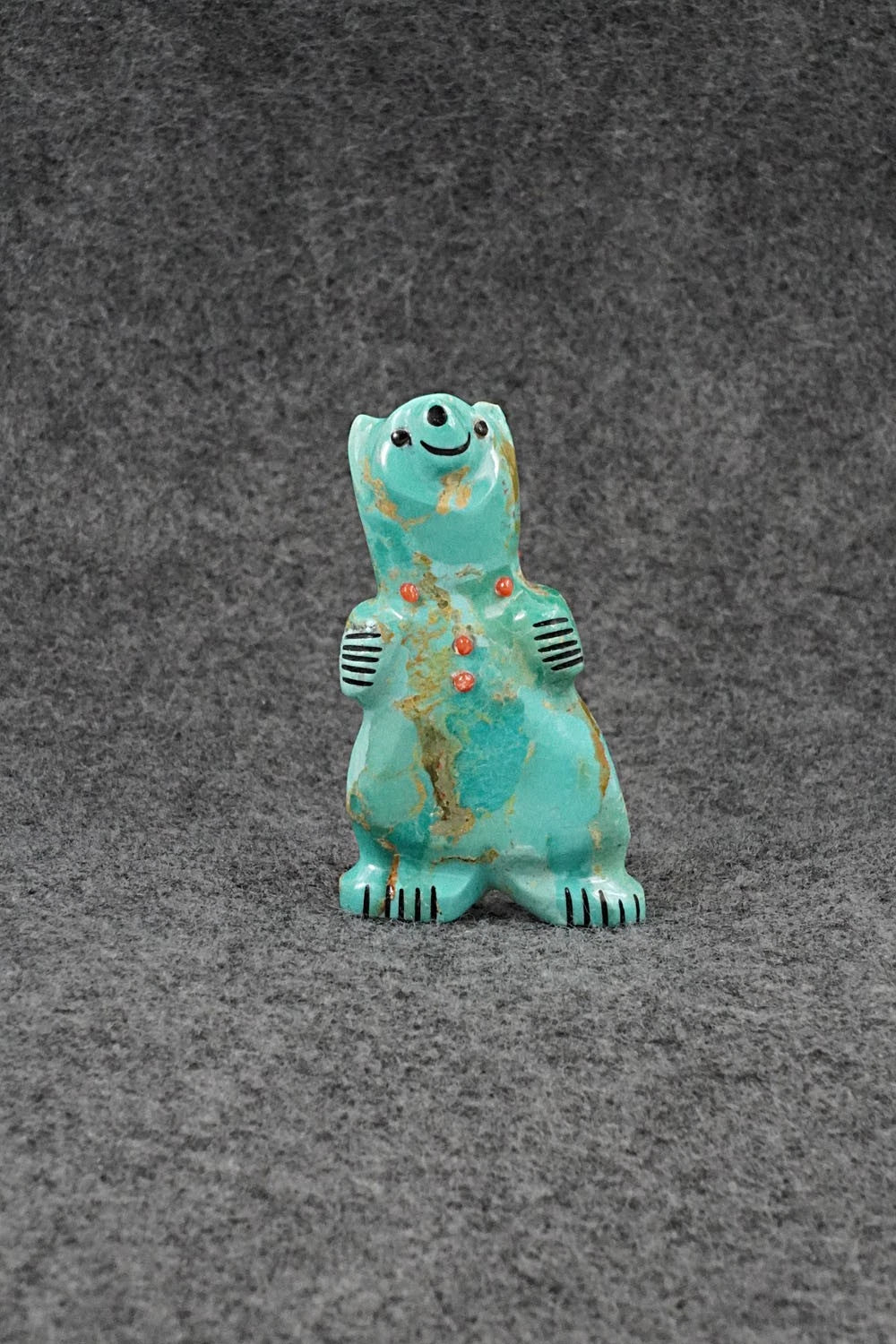 Bear Zuni Fetish Carving - Claudia Peina