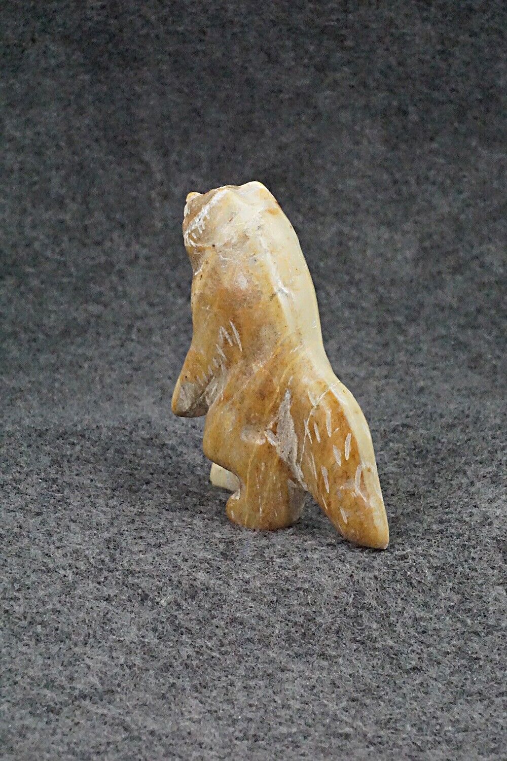 Wolf Zuni Fetish Carving - Cody Nastacio