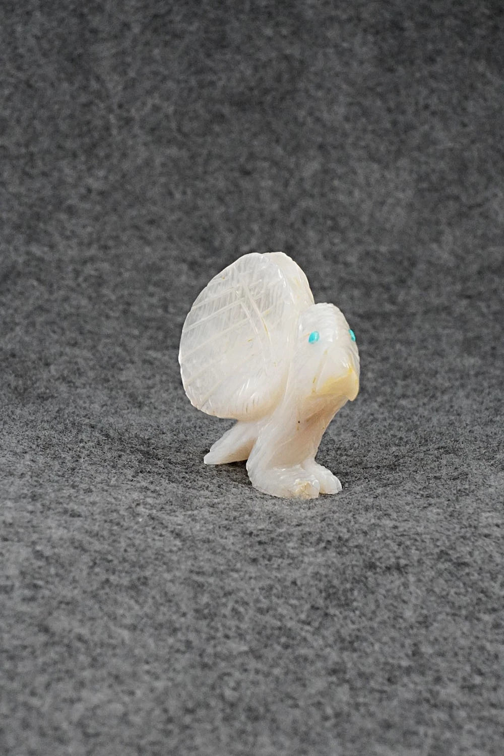 Eagle Zuni Fetish Carving - Jonas Hustito