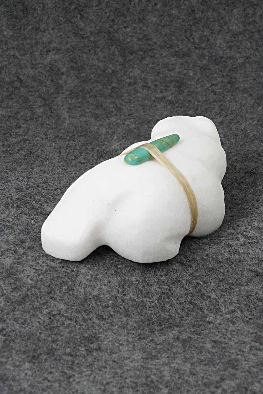 Bear Zuni Fetish Carving - Herbert Halate