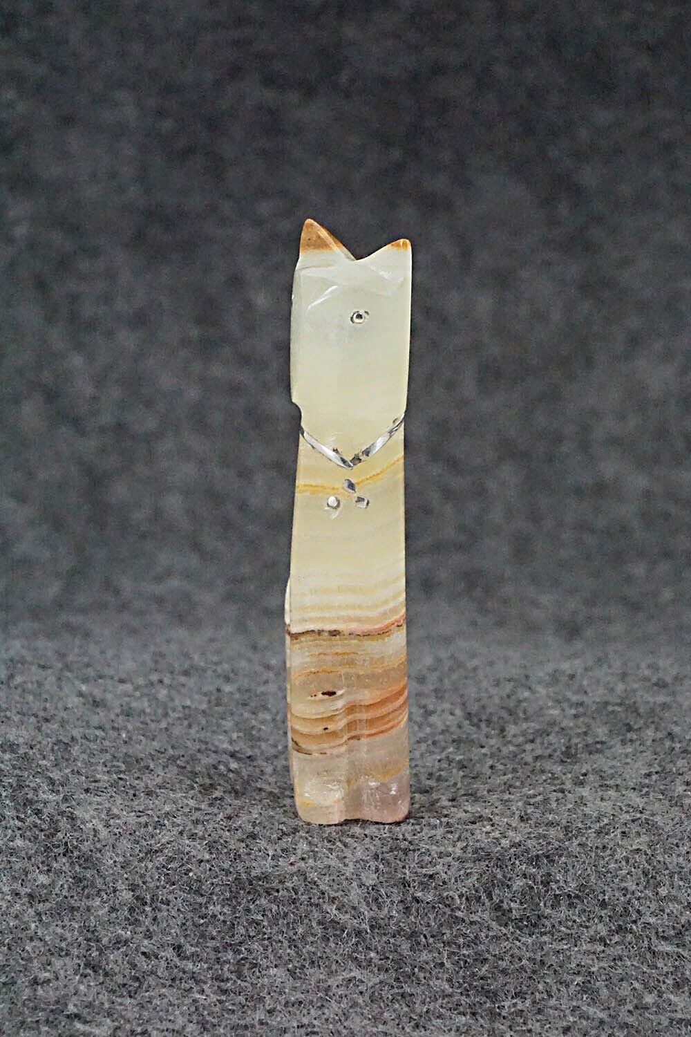 Cat Zuni Fetish Carving - Kenny Chavez