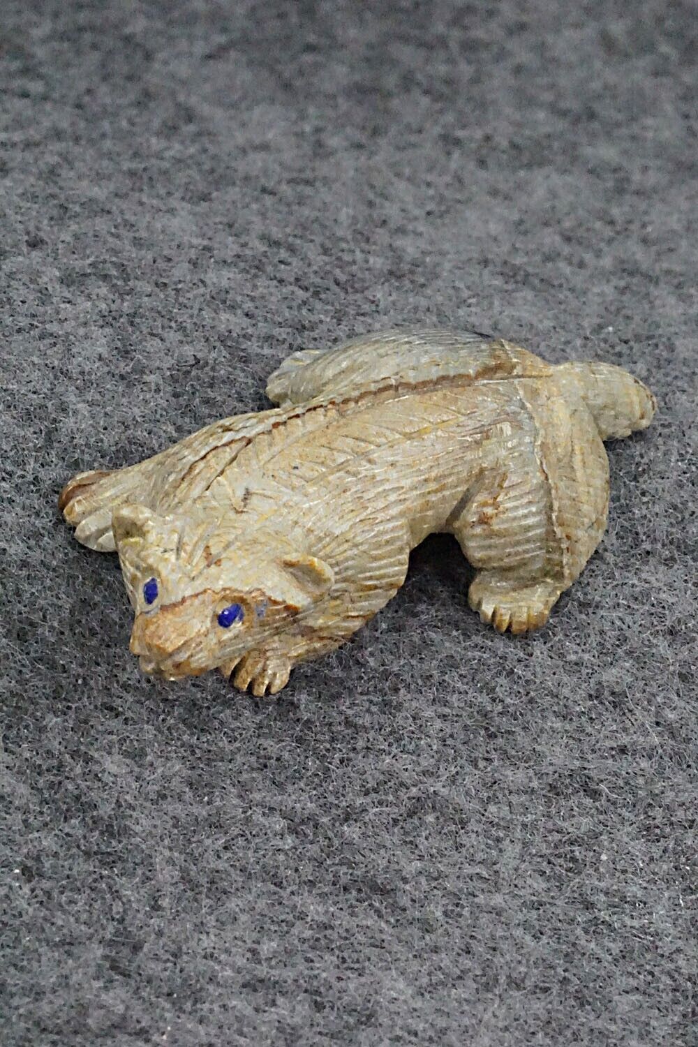 Badger Zuni Fetish Carving - Lance Cheama