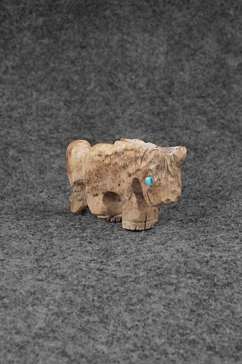 Horse Zuni Fetish Carving - Dannette Laate
