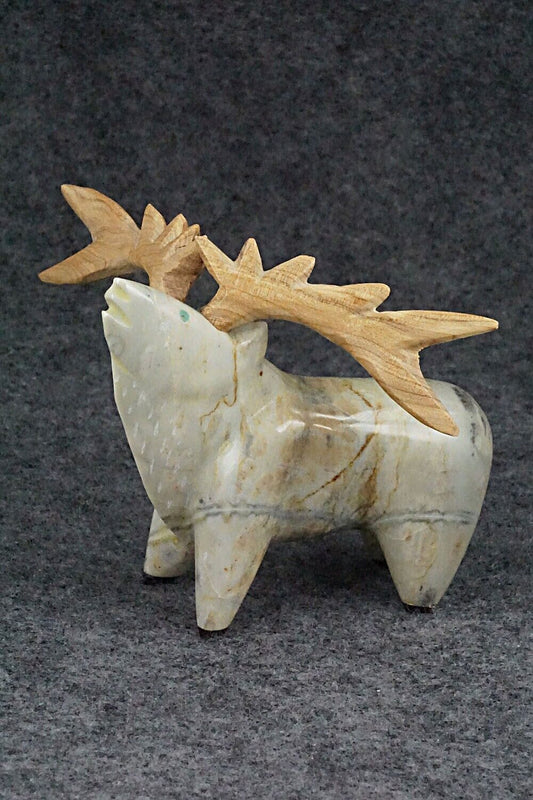 Elk Zuni Fetish Carving - Enrike Leekya