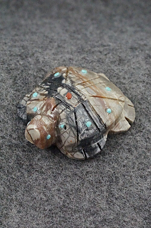 Turtle Zuni Fetish Carving - Carl Etsate