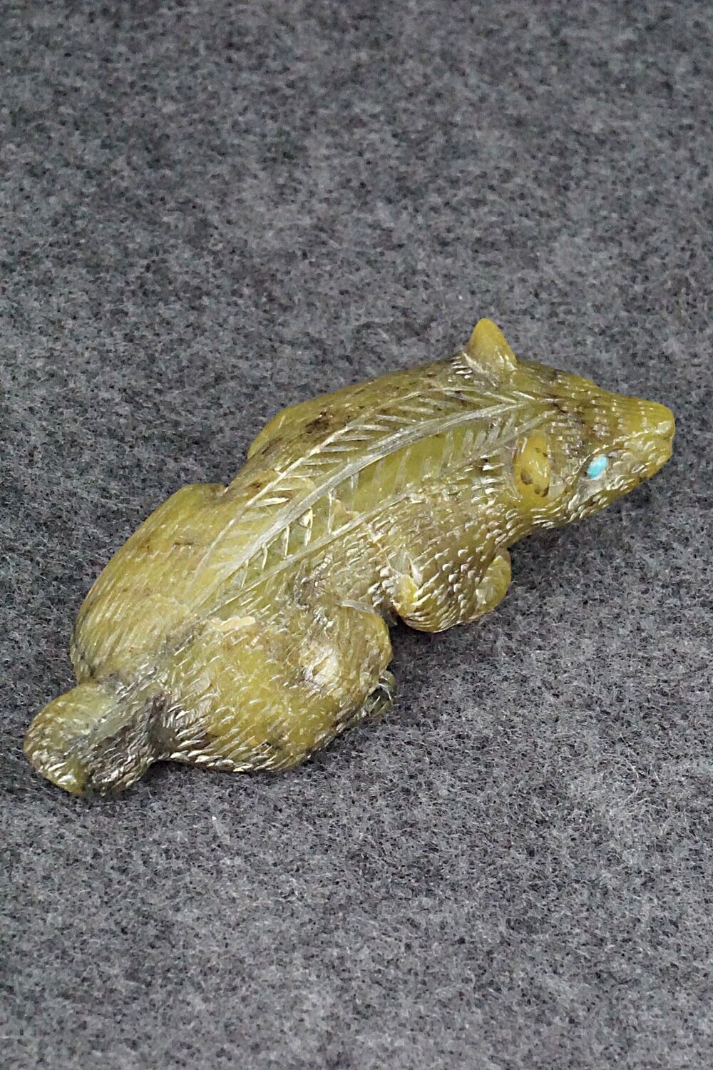 Badger Zuni Fetish Carving - Lance Cheama