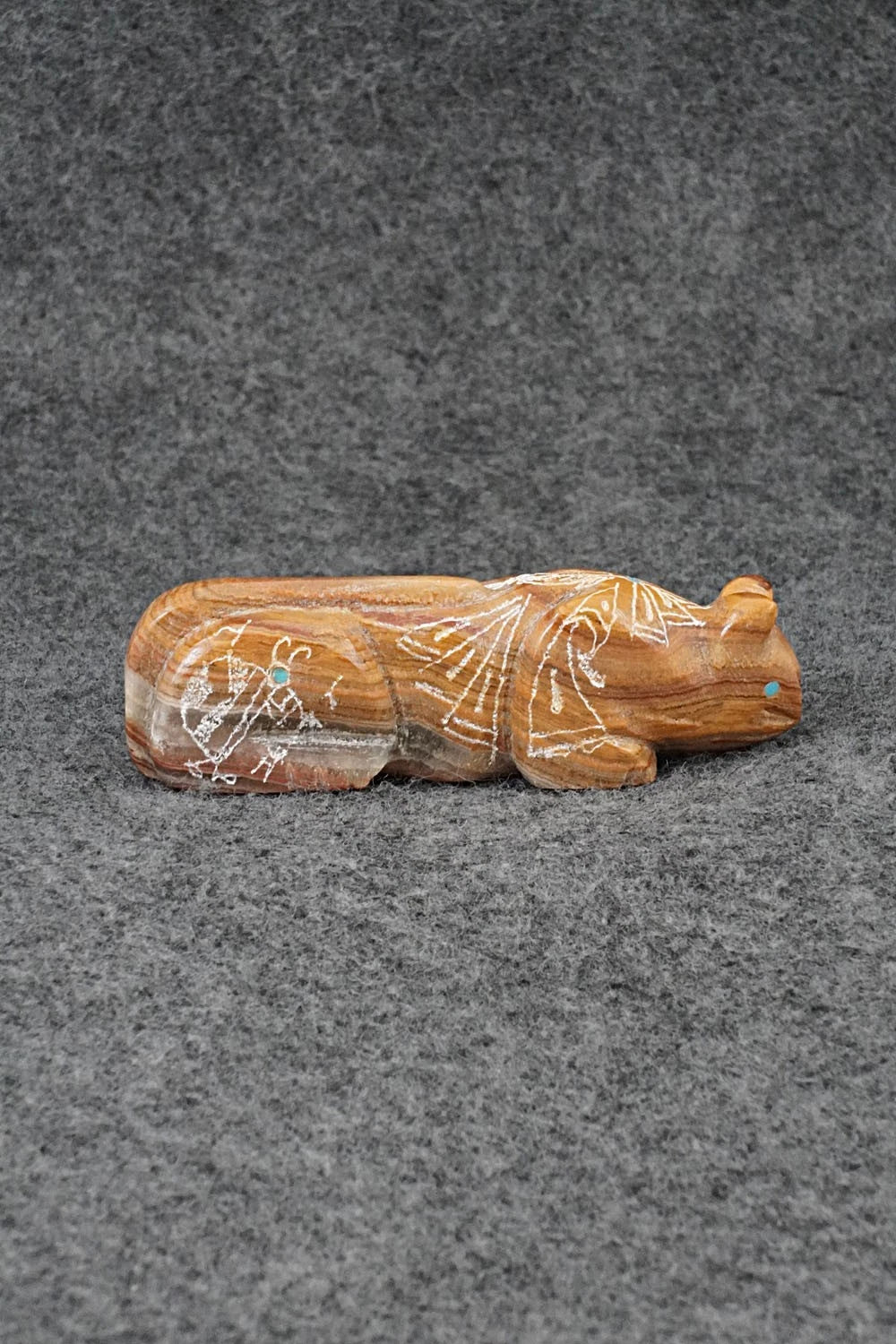 Mountain Lion Zuni Fetish Carving - Adrian Cachini