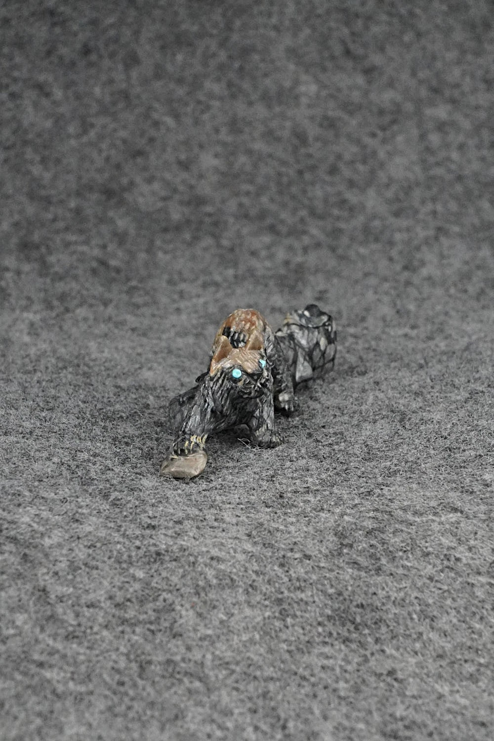 Bobcat Zuni Fetish Carving - Lance Cheama