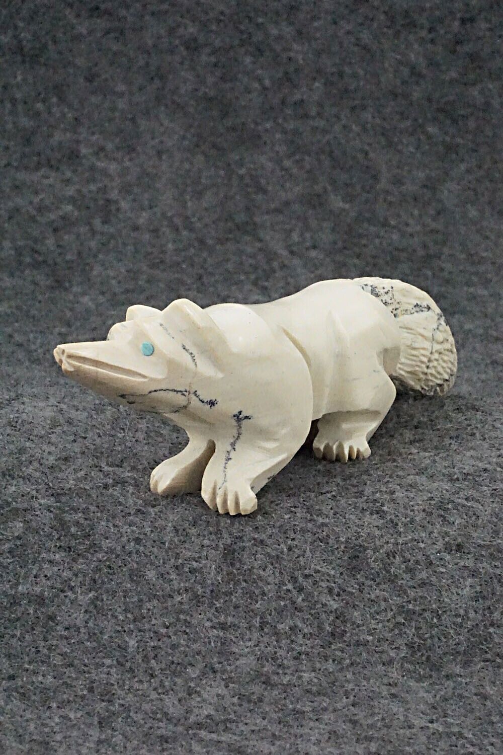 Wolf Zuni Fetish Carving - Tony Mackel