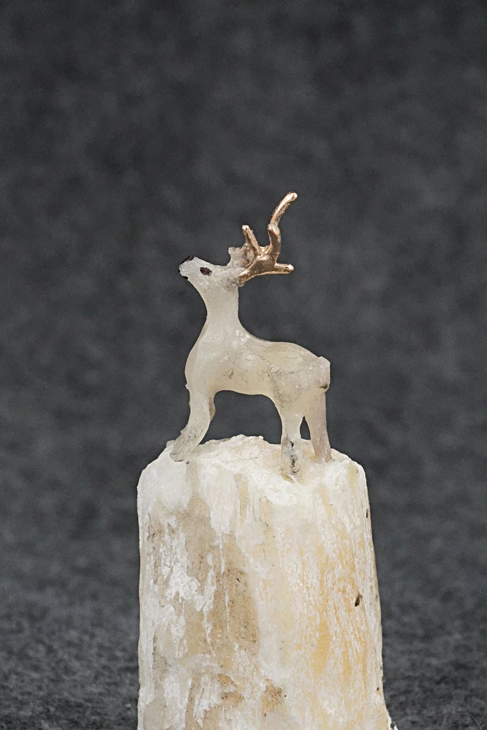 Deer Zuni Fetish Carving - Ruben Najara