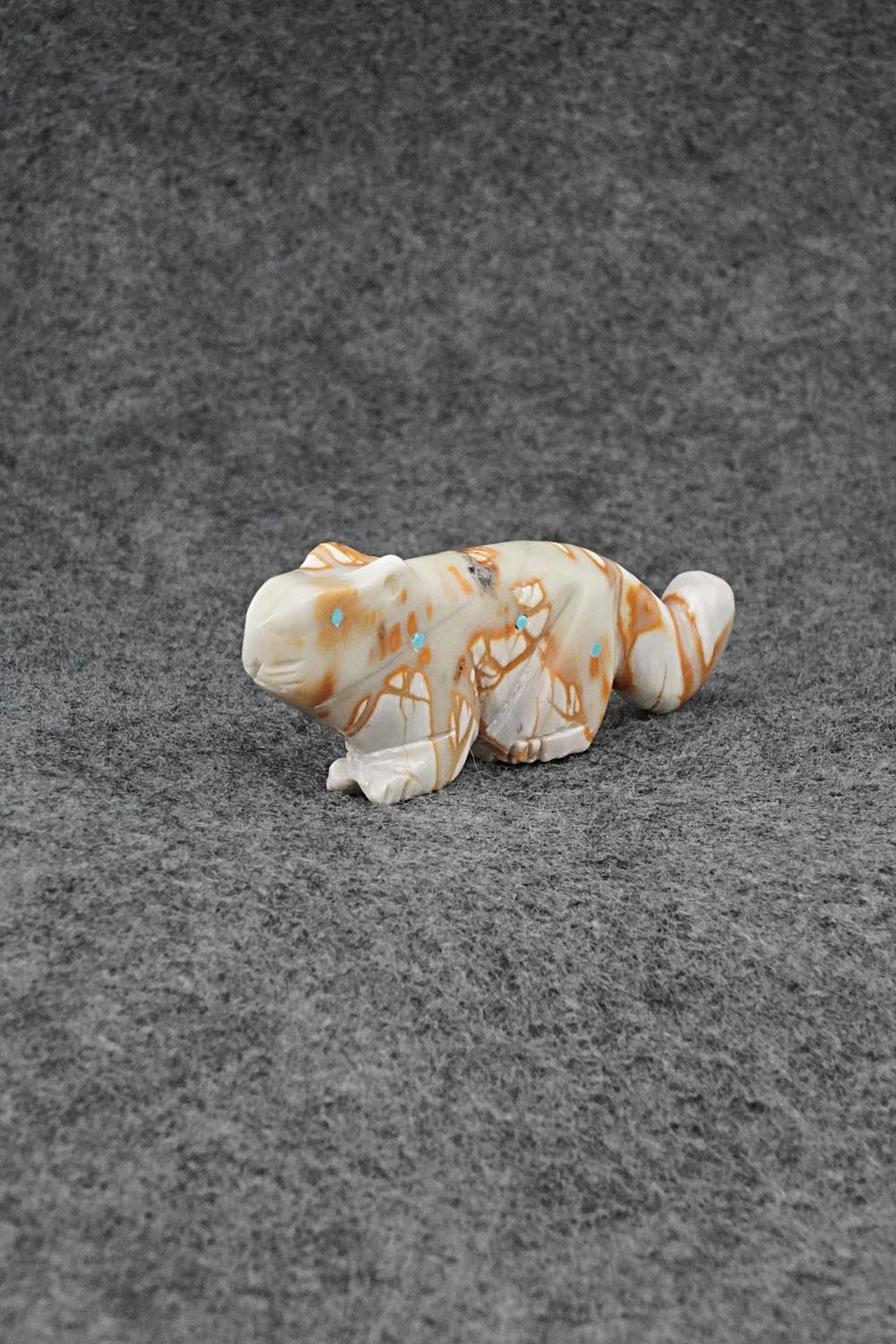 Mountain Lion Zuni Fetish Carving - David Chavez