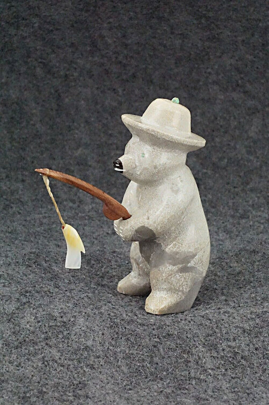 Bear with Fishing Pole Zuni Fetish Carving - Enrike Leekya